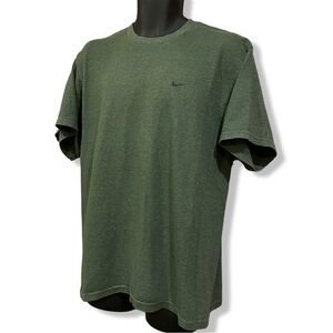 Vintage Y2K Nike T-Shirt